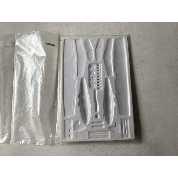 Unknown Brand, I-4 Model Kit, 1:72 Scale, Unassembled Parts