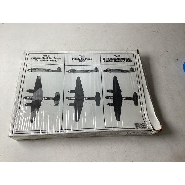Encore Models Tupolev Tu-2, 1/72 Scale, Russian Soviet Bomber