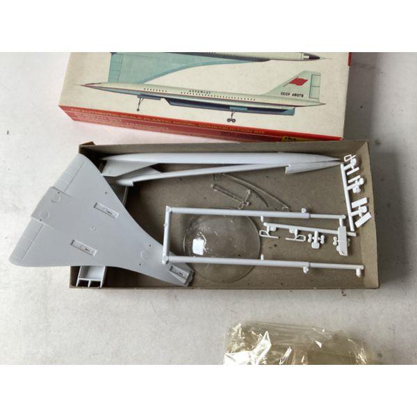 Lindberg Line Russian SST Supersonic Transport - Plastic Construction Kit, 1/230 Scale