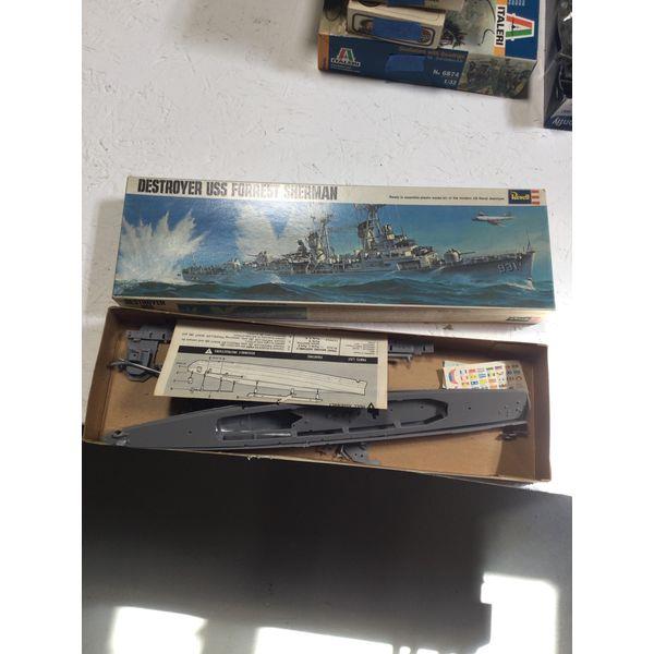 Revell Destroyer USS Forrest Sherman - Model Kit