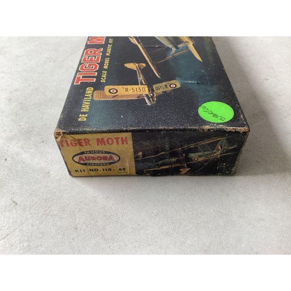 Aurora Tiger Moth - Famous Fighters Series, Model Kit 110-49