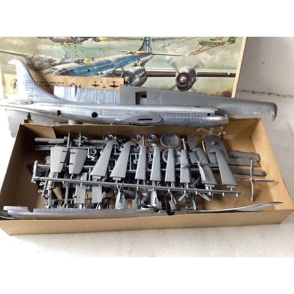 Airfix B-29 Superfortress 1/72 Scale Model Kit, Craft Master
