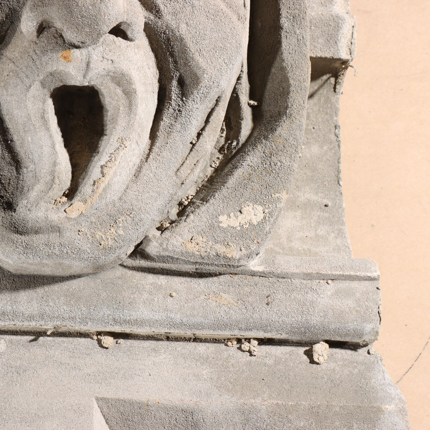 Human face gargoyle/grotesque screaming woman/man; 1920s Harlem, New York, Gothic Style Architectural Limestone Facade Carving 23"H x 18"W