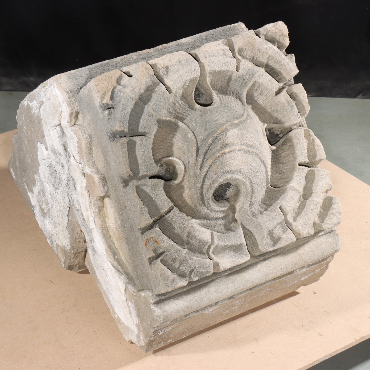 Scrolled leaf rosette foliate border block roundel end piece; 1920s Harlem, New York, Gothic Style Architectural Limestone Facade Carving 17 1/2"H x 15"W