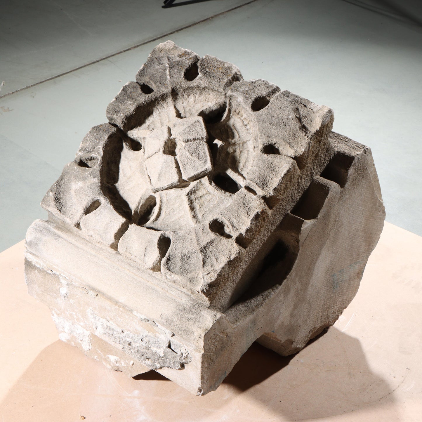 Quatrefoil floral rosette foliate relief border block roundel end piece; 1920s Harlem, New York, Gothic Style Architectural Limestone Facade Carving 19"H x 15"W x 20"D