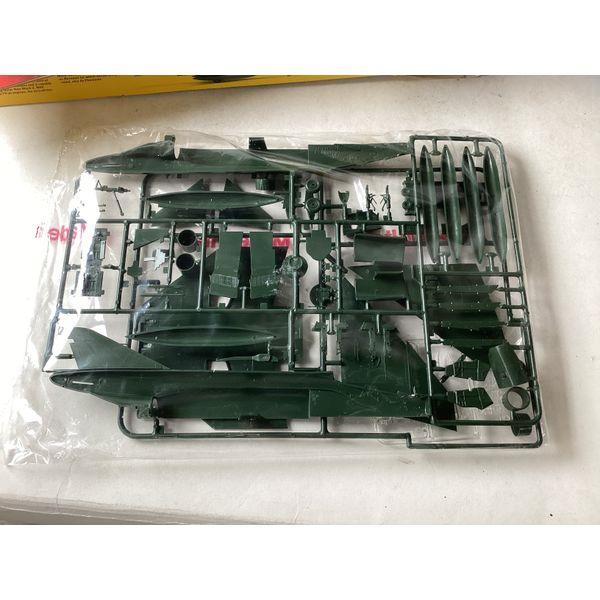 Testors, RF-4C/E Phantom II, 1/72 Scale, Unassembled Kit, Hobby Airplane