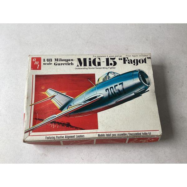 AMT MiG-15 "Fagot" - 1/48 Scale, Mikoyan Gurevich, Vintage Model Kit, Pilot Figure