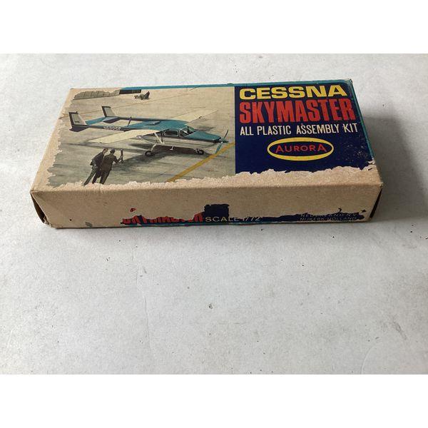 Aurora Cessna Skymaster - All Plastic Assembly Kit