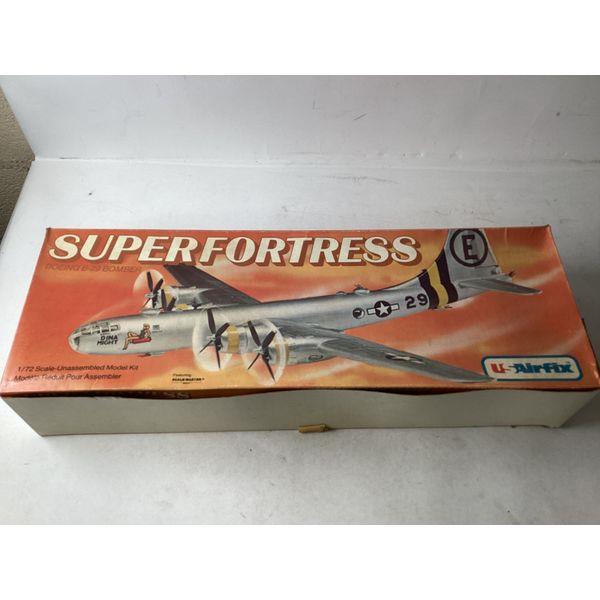 U-Airfix Superfortress Boeing B-29 Bomber - 1/72 Scale Model Kit