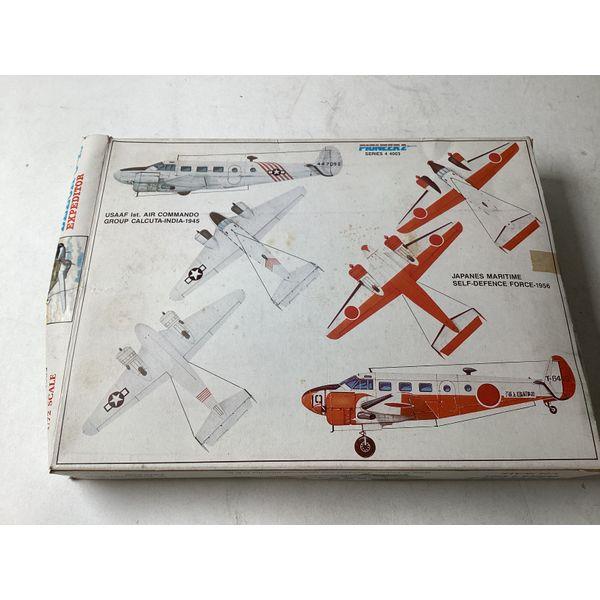 Pioneer 2 Beech C-45 Expeditor - 1/72 Scale Model Kit
