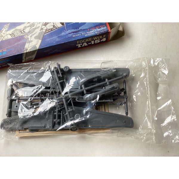 Pioneer 2 TA-154, 1/72 Scale Model Kit
