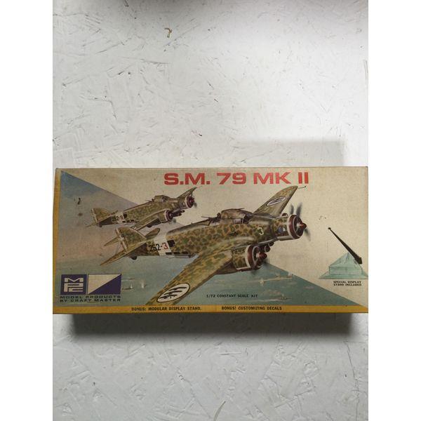 Craft Master S.M. 79 MK II - 1/72 Scale Kit, Modular Display Stand, Customizing Decals