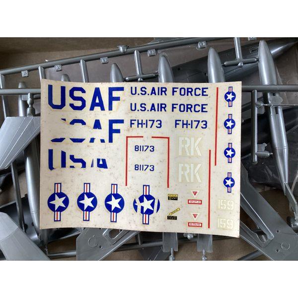 UPC Thunderchief F-105D, Plastic Model Kit, Unbuilt