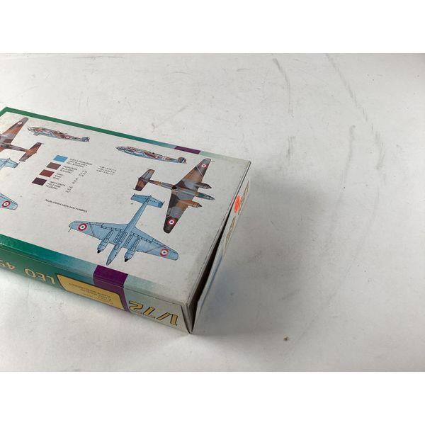 SMER LEO 451 - 1/72 Scale, Plastic Model Kit