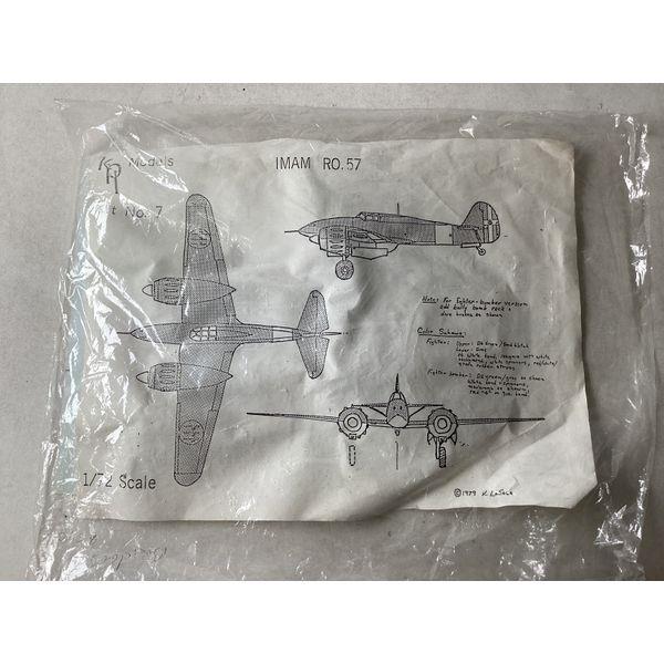 K&R Models IMAM RO.57 - 1/72 Scale Model Kit