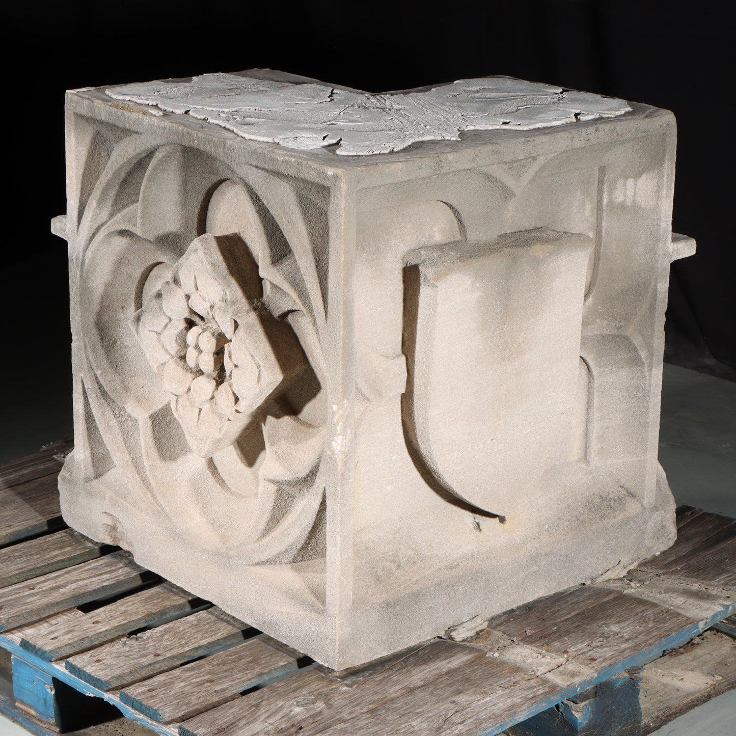 Rosette roundel quatrefoil and shield form corner block end piece; 1920s Harlem, New York, Gothic Style Architectural Limestone Facade Carving 27"H x 26"W x 26"D