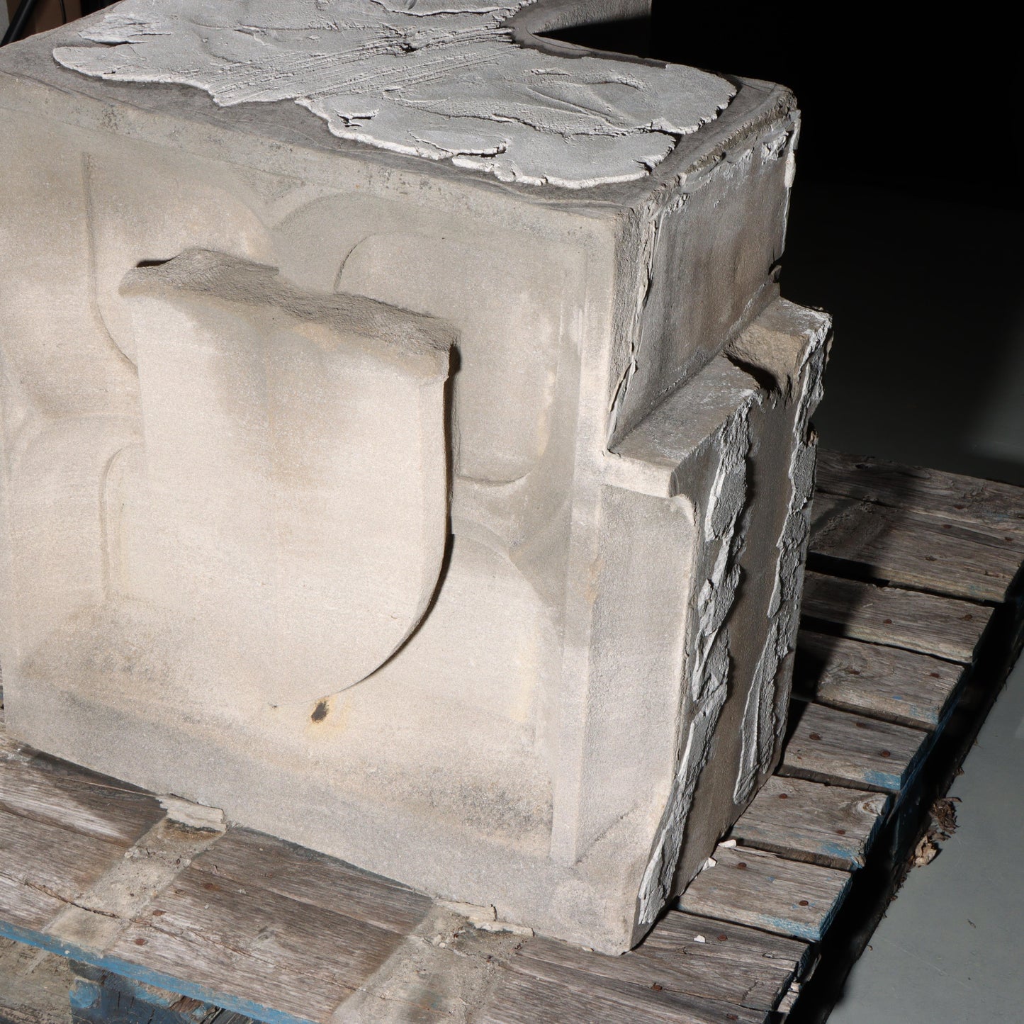 Rosette roundel quatrefoil and shield form corner block end piece; 1920s Harlem, New York, Gothic Style Architectural Limestone Facade Carving 27"H x 26"W x 26"D