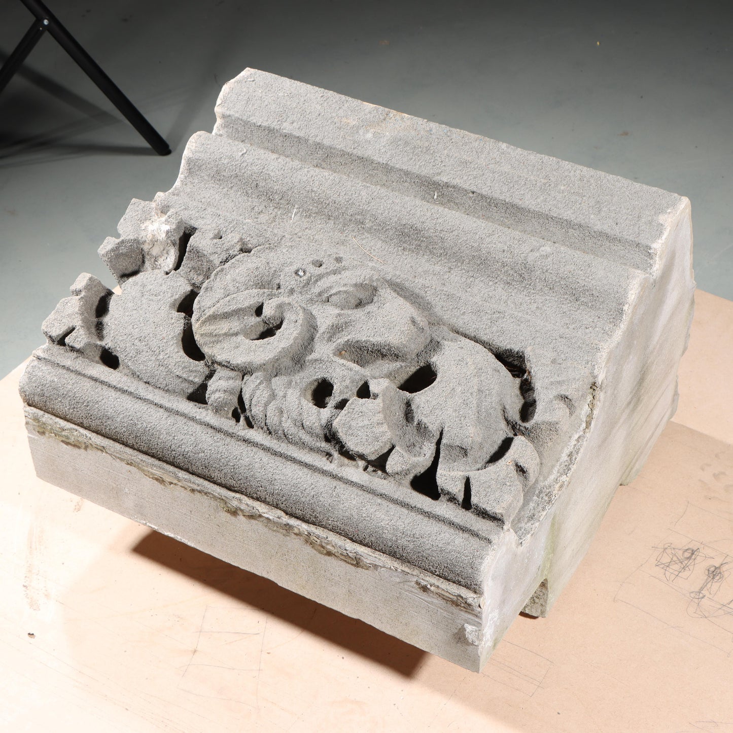 Ram's head leaf foliate gargoyle/grotesque relief border block; 1920s Harlem, New York, Gothic Style Architectural Limestone Facade Carving 20"H x 20"W