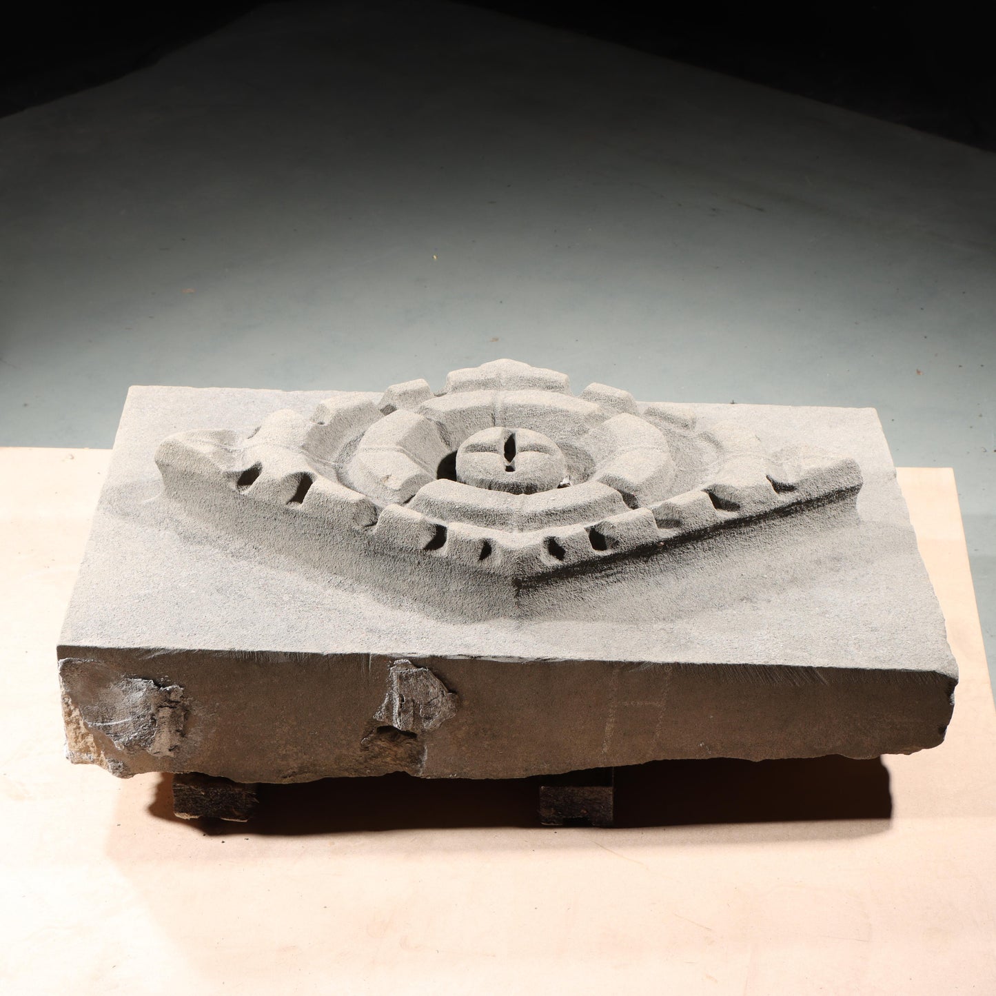 Quatrefoil floral diamond rosette foliate relief border slab; 1920s Harlem, New York, Gothic Style Architectural Limestone Facade Carving 18"H x 30"W