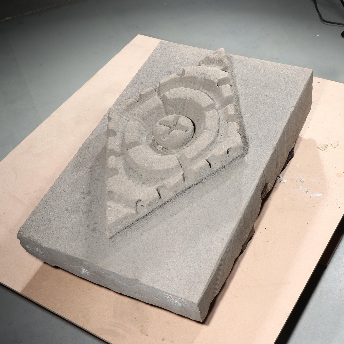Quatrefoil floral diamond rosette foliate relief border slab; 1920s Harlem, New York, Gothic Style Architectural Limestone Facade Carving 18"H x 30"W