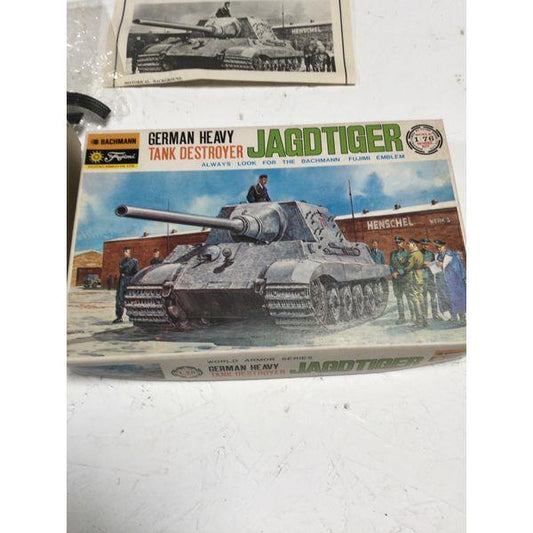 Bachmann Fujimi Jagdtiger, German Heavy Tank Destroyer, 1:76 Scale, Model Kit