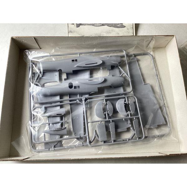 PerMod Cant. Z. 1007 bis Alcione - 1/72 Scale Model Airplane Kit