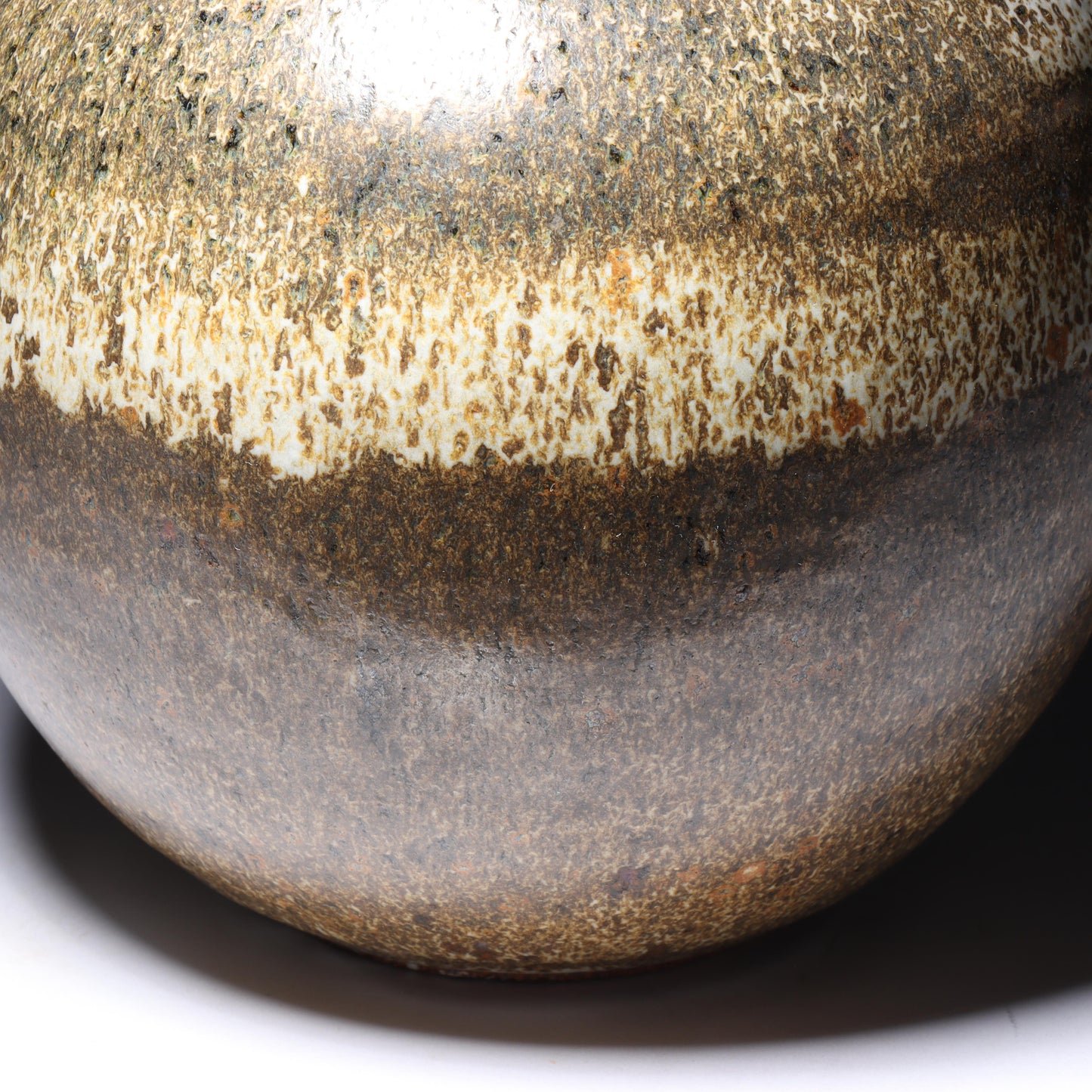 Laura Andreson, California (1902 - 1999), American studio pottery pinch neck bulbous vase, 1979, stoneware mottled banded earthtone glaze, 7 3/4"H x 6 1/2"Diam.