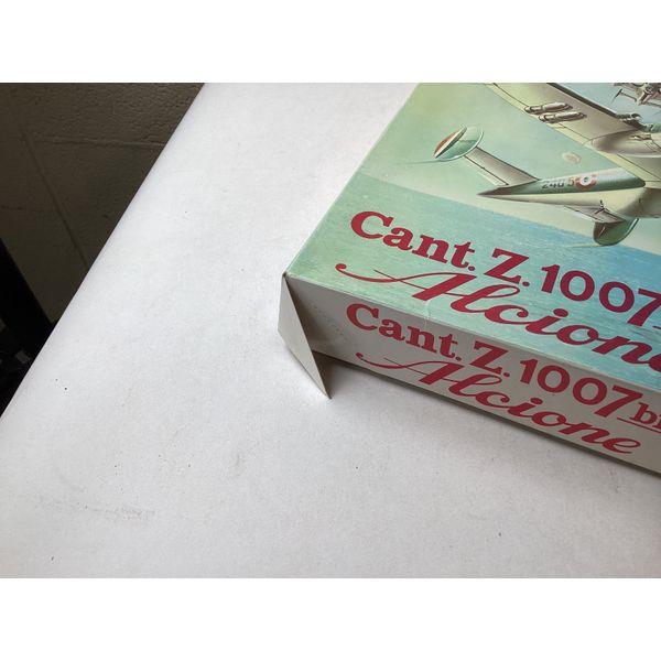 PerMod Cant. Z. 1007 bis Alcione - 1/72 Scale Model Airplane Kit
