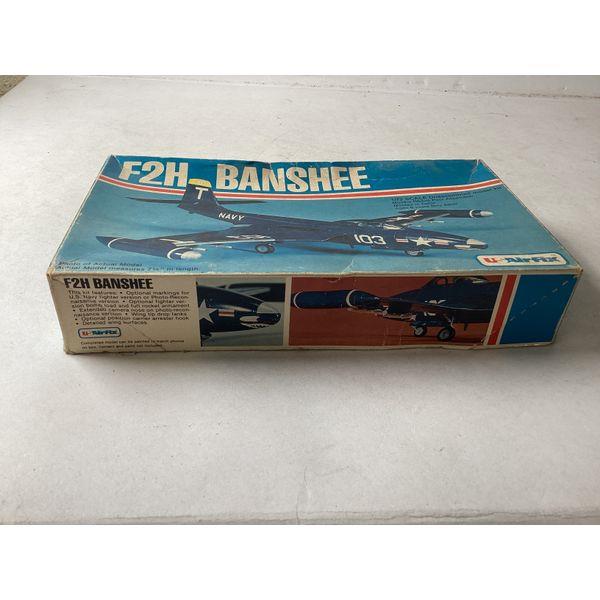 U-Airfix F2H Banshee - 1/72 Scale Model Kit, Vintage Collector's Item, 4018