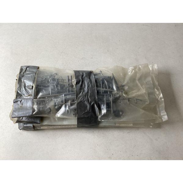Lockheed P-38 Lightning Bagged - 1/68 Scale Model Kit
