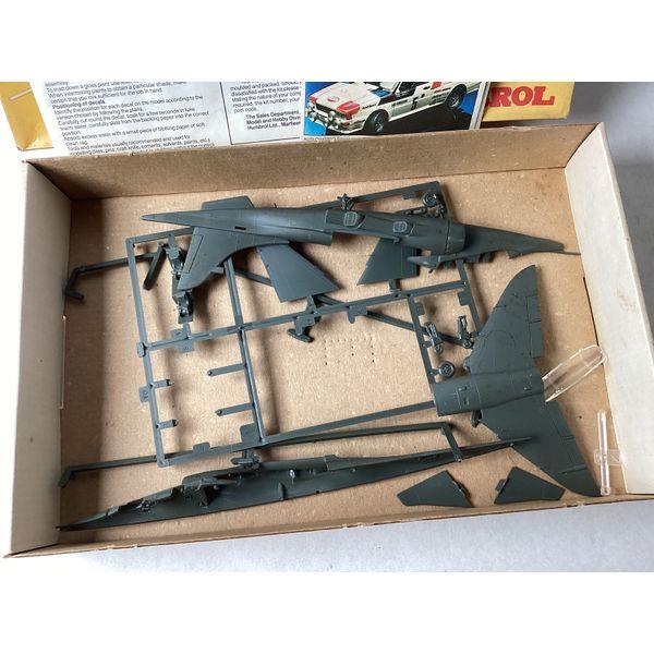 Humbrol Harrier TM4 - 1:72 Scale Model Kit