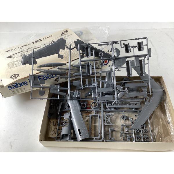 Entex North American F-86D Sabre Jet, 1/48 Scale Model, Removable Engine
