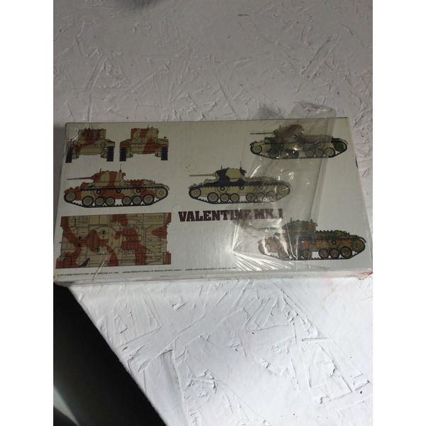Aurora-ESCI Valentine MK.I - 1/72 Scale, Unassembled Model Kit