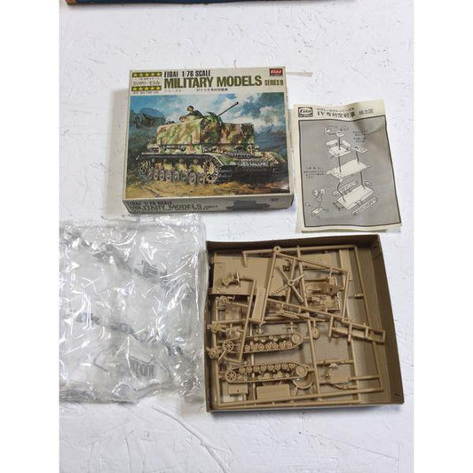 EIDAI Military Models - IV Anti-Aircraft Tank - 1/76 Scale, Series 9, Unassembled