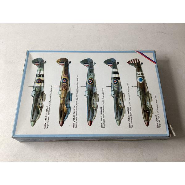 MPM Expert Series Supermarine Spitfire Mk.IX C/E 1/48 Scale Model Kit