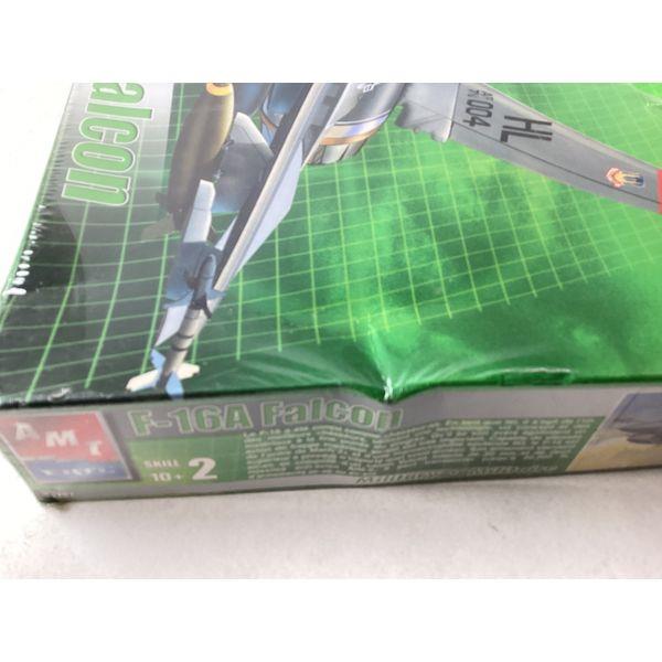 AMT F-16A Falcon - Skill 2