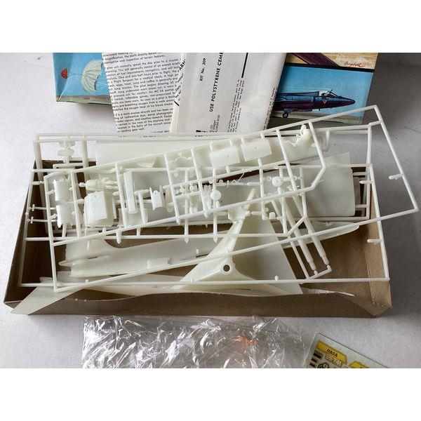 Hawk Lockheed U-2 - 20 Inch Wingspan - Complete Decals