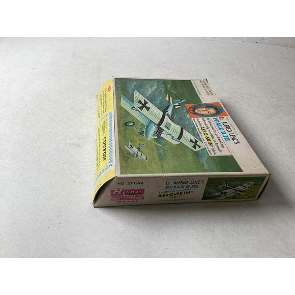Renwal Lt. Alfred Lenz's Pfalz D.III - 1/72 Scale Assembly Kit
