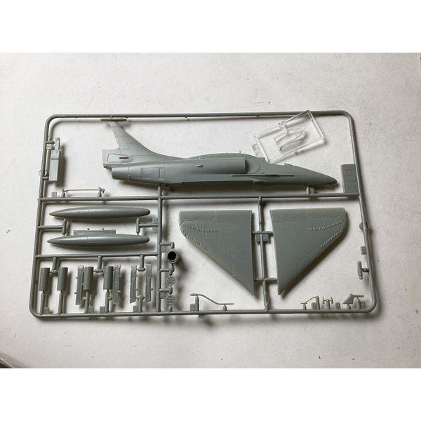 Italeri A4-M Skyhawk, 1:72 Scale, Model Kit