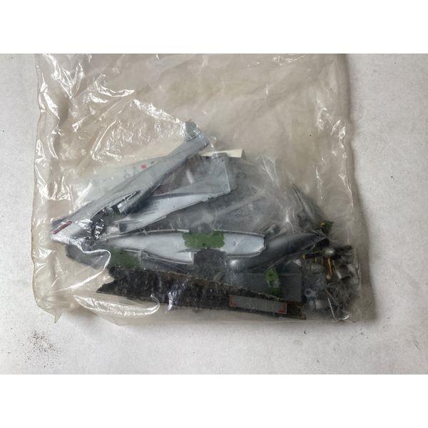 Vintage P-40B TOMB Puss Model Kit - Shark Teeth Decals