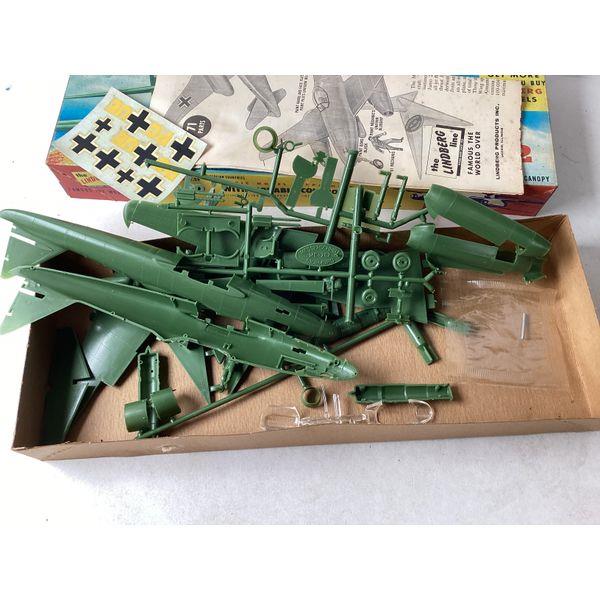 Lindberg Line Heinkel He 162 A-2 Salamander - 71 Parts, Movable Controls, Vintage Model Kit