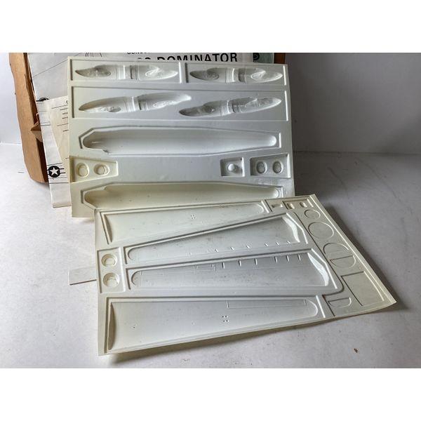 Contrail Convair B32 Dominator - 1/72 Scale Vacuum Formed Kit - Model Aircraft