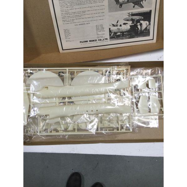 Fujimi Grumman E-2A Hawkeye 1/72 Series - Model Kit, Unassembled