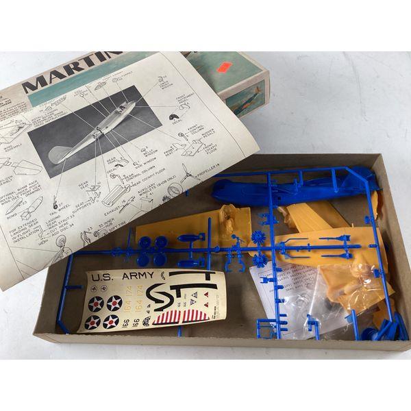 Williams Bros Martin B-10B - 1/72 Scale Model Kit, Bomber