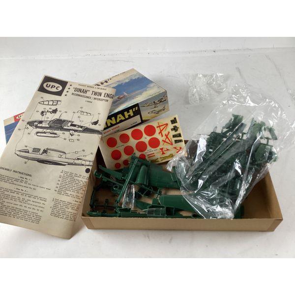 UPC Dinah Twin Engine Scout 1/50 Scale Model Kit