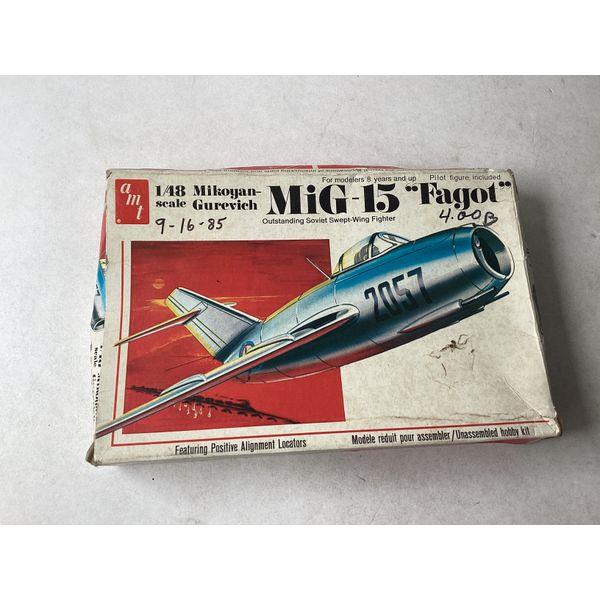 AMT MiG-15 "Fagot" - 1/48 Scale, Mikoyan Gurevich, Vintage Model Kit, Pilot Figure