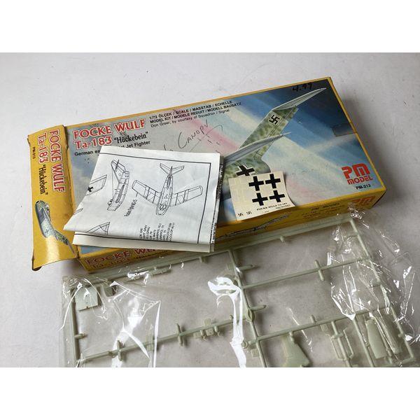 PM Model Ta-183 H??ckebein - German Experimental Jet Fighter, 1/72 Scale Model Kit