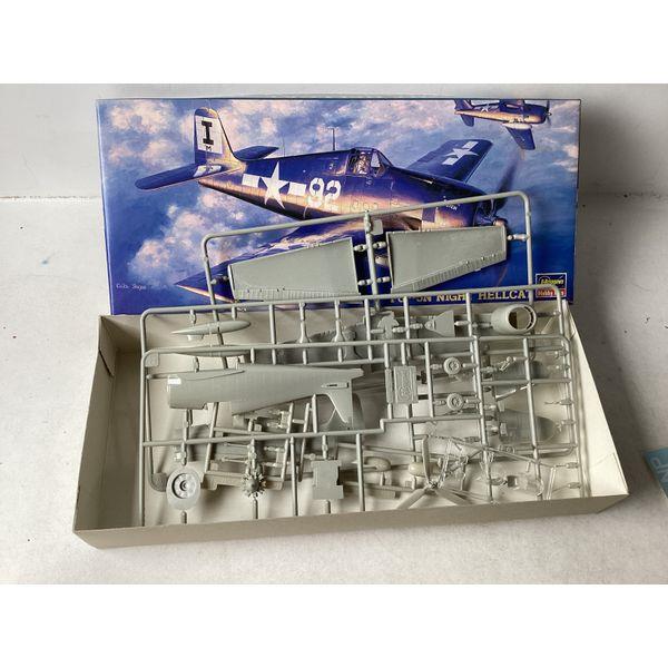 Hasegawa F6F-5N Night Hellcat, Model Kit