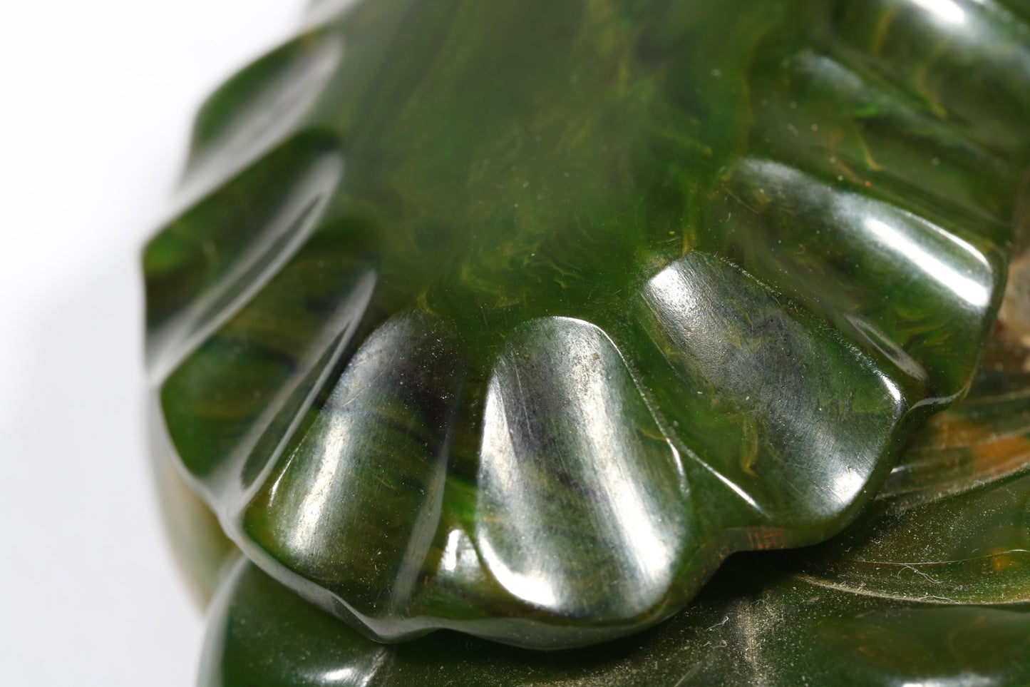 Vintage Book Piece RARE carved figural spinach Bakelite crab brooch with glass eyes. 2 1/8"H x 2 7/8"W