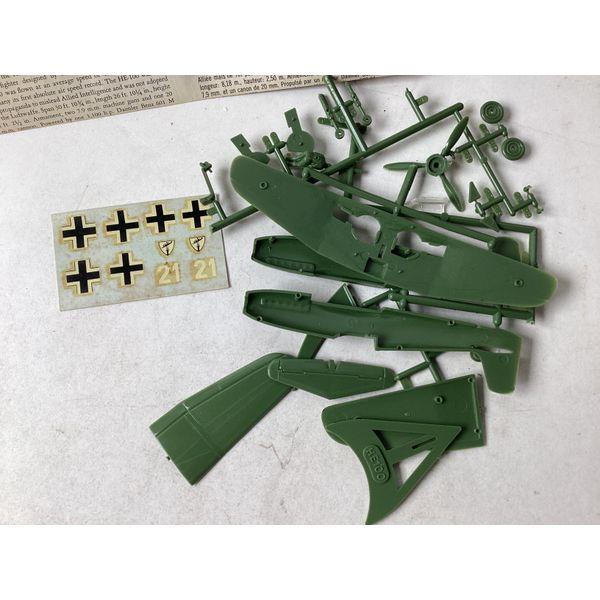 Lindberg Heinkel He 100 - 1/72 Scale Plastic Construction Kit